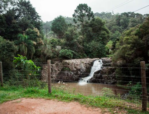 Cascata Trisãmya